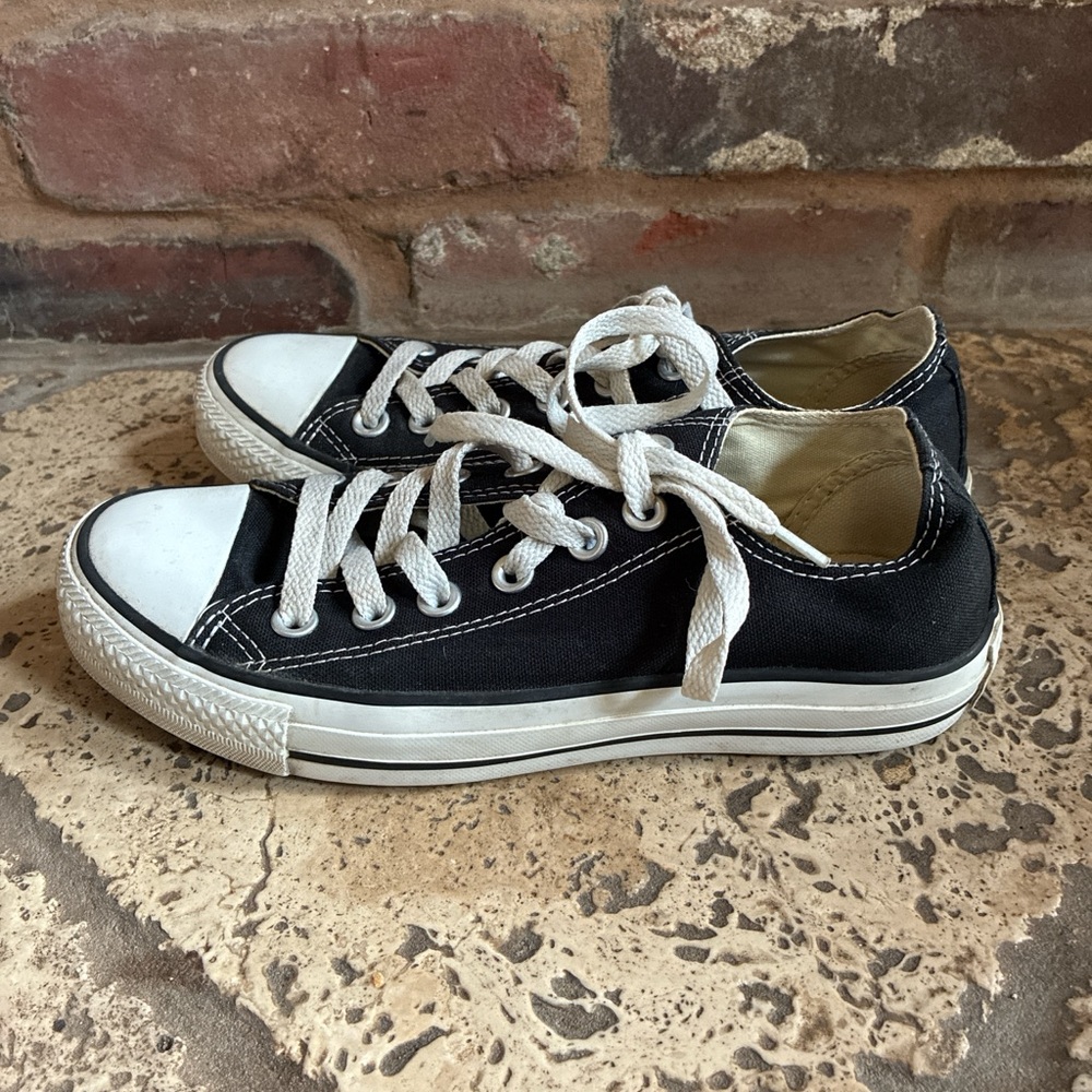 Converse Black and White Low Top Sneakers - Picture 4 of 7